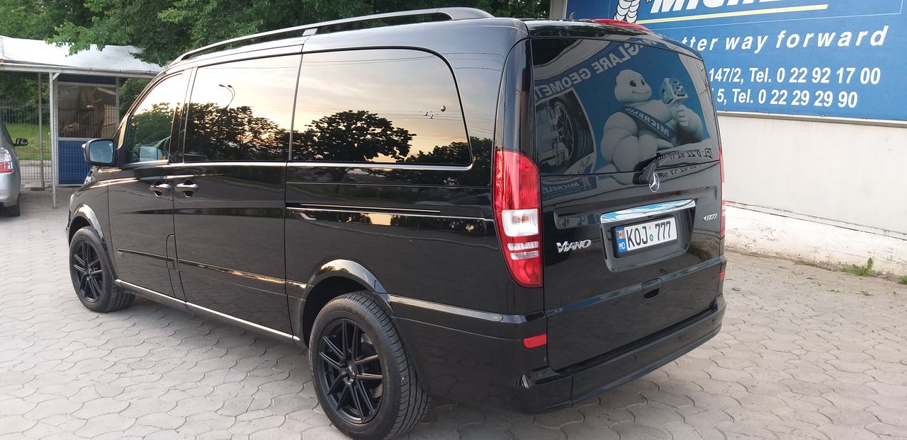 Auto 8 locuri foto 0