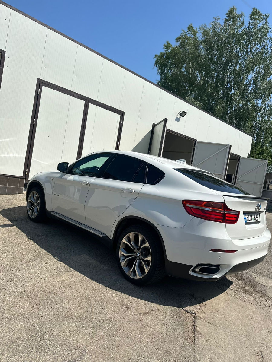 BMW X6 фото 1