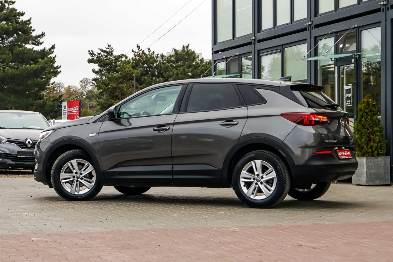 Opel Grandland X фото 1