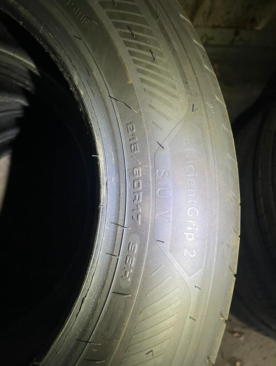 215/60 R17 GoodYear Noi 2024 foto 2