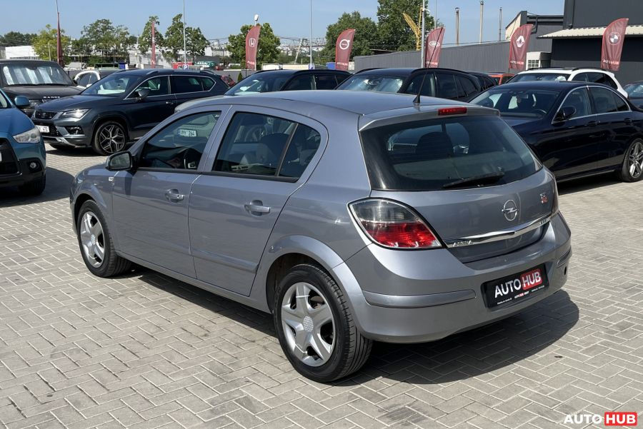 Opel Astra - Прокат // Rent // Chirie foto 4