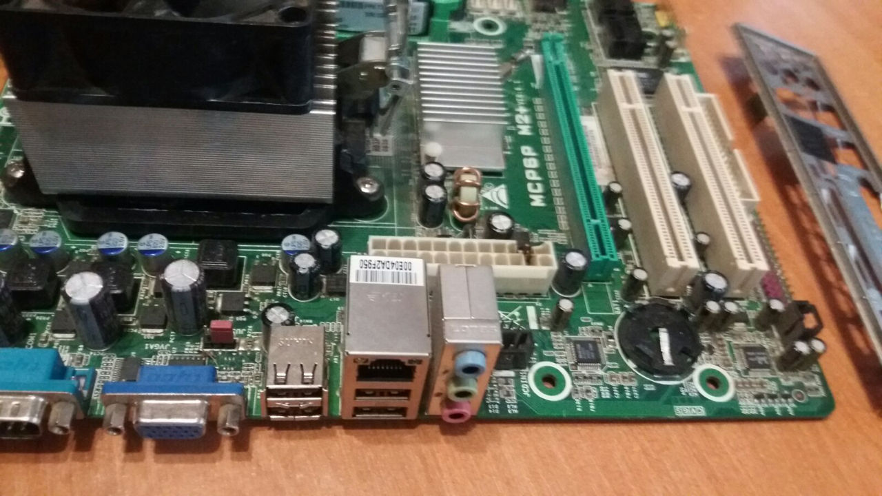 материнка MCP6P M2+