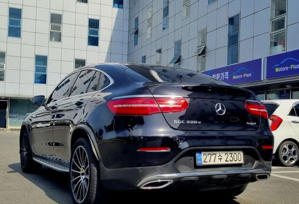 Mercedes GLC Coupe foto 1