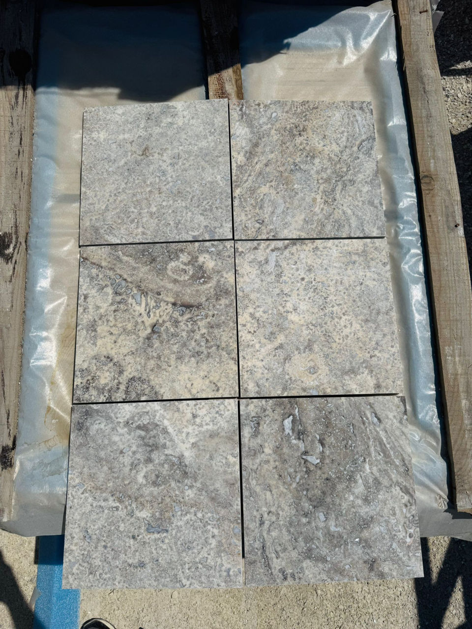 Travertin gri Silver Gray – piatră naturală pentru fațadă, podea și pereți interior/exterior foto 1