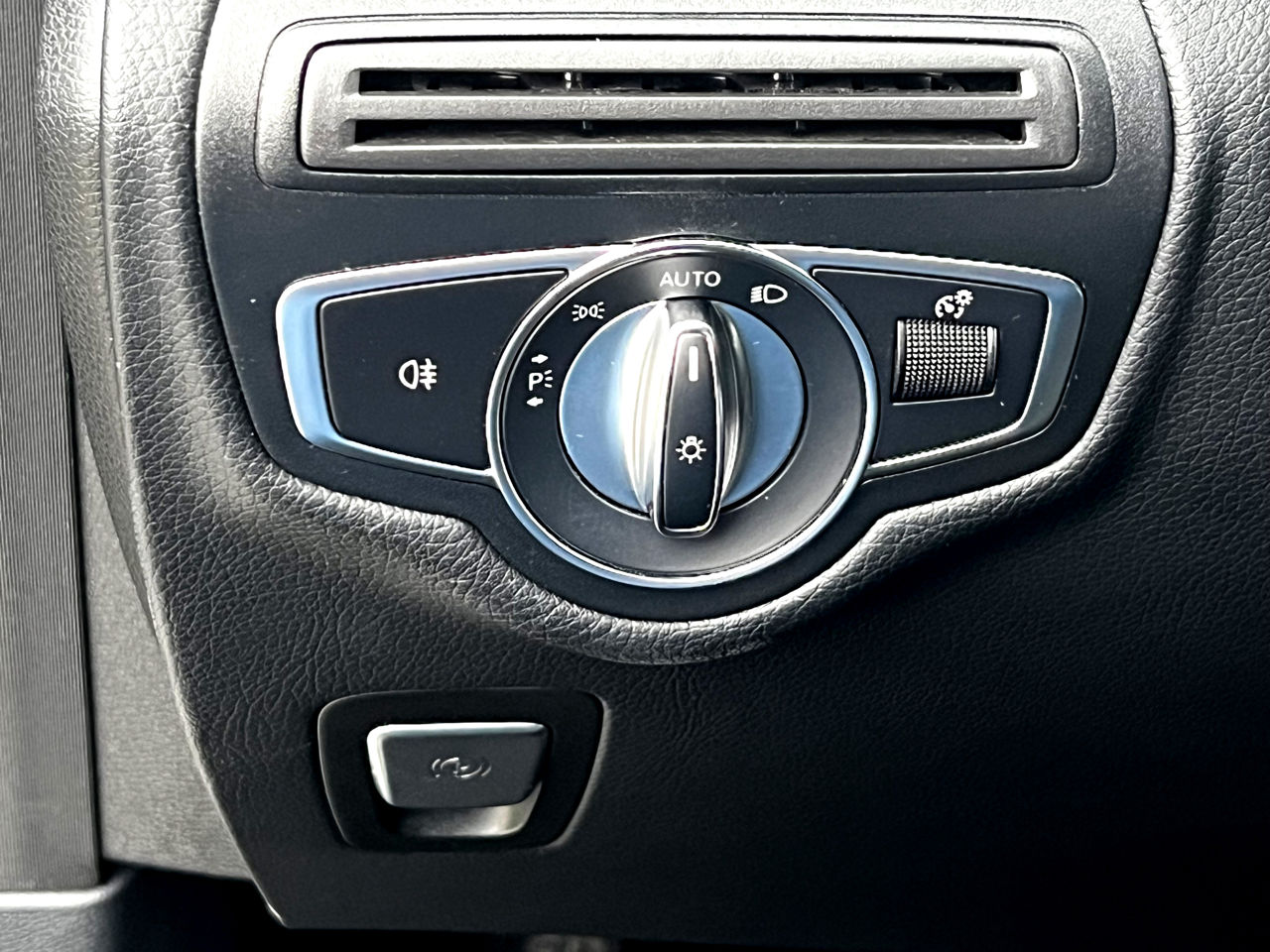 Mercedes GLC foto 13