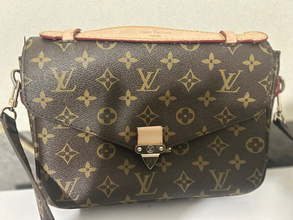 Geanta Louis Vuitton Replica de lux foto 0