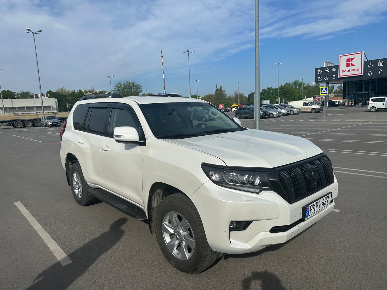 Toyota Land Cruiser Prado foto 1