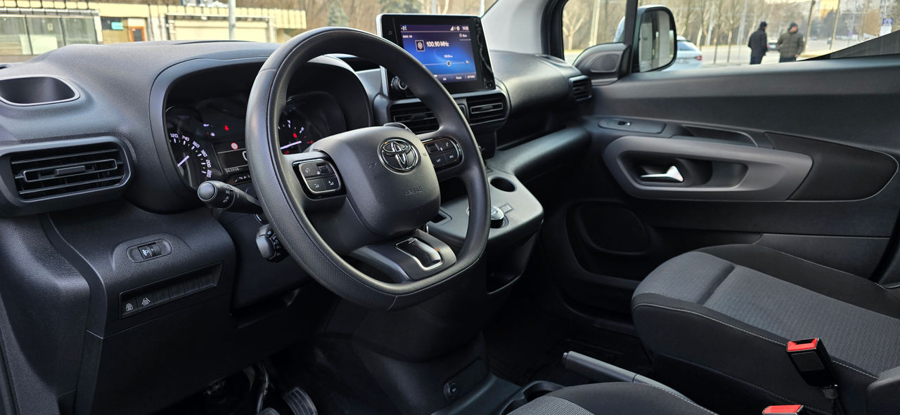 Toyota Proace City foto 11