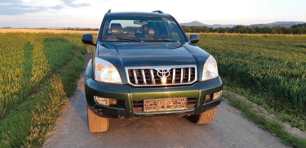 Toyota Land Cruiser Prado foto 0