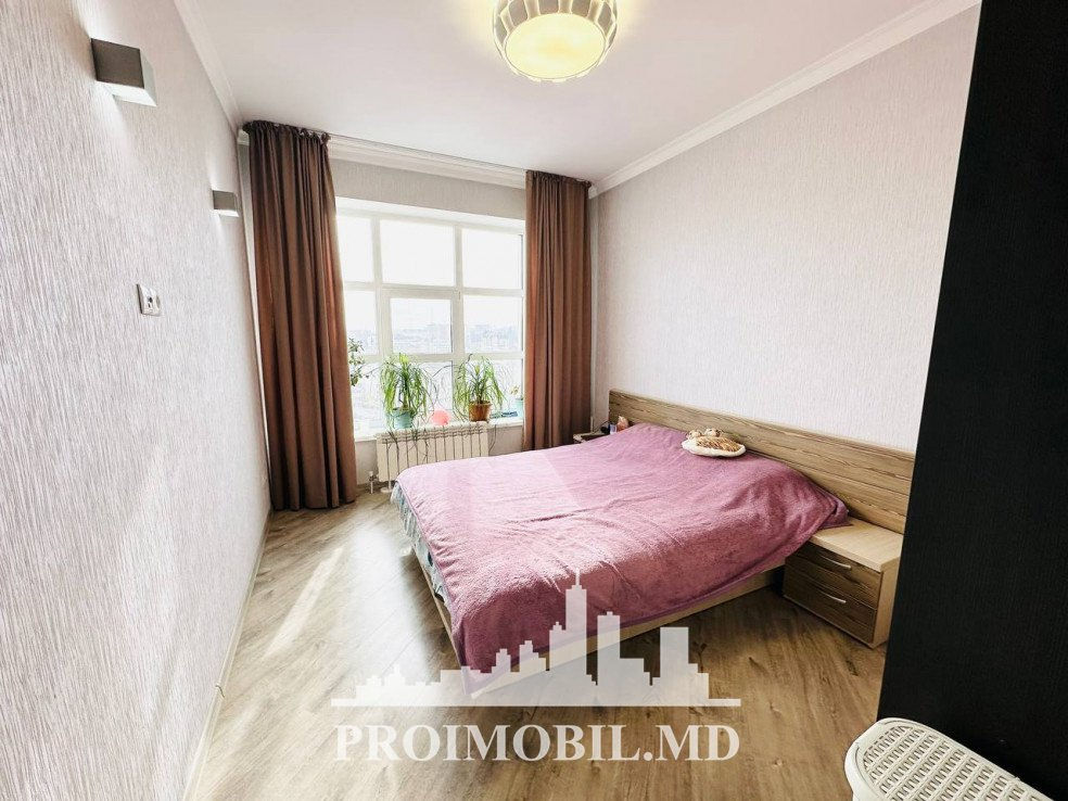 Apartament cu 2 camere, 90 m², Centru, Chișinău foto 2