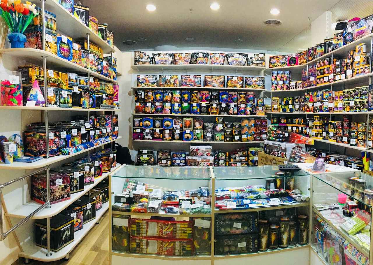 Фейерверки Atrium Чеканы (рынок),салюты,дымы, gender party, artificii pyroshow Кишинев фото 0