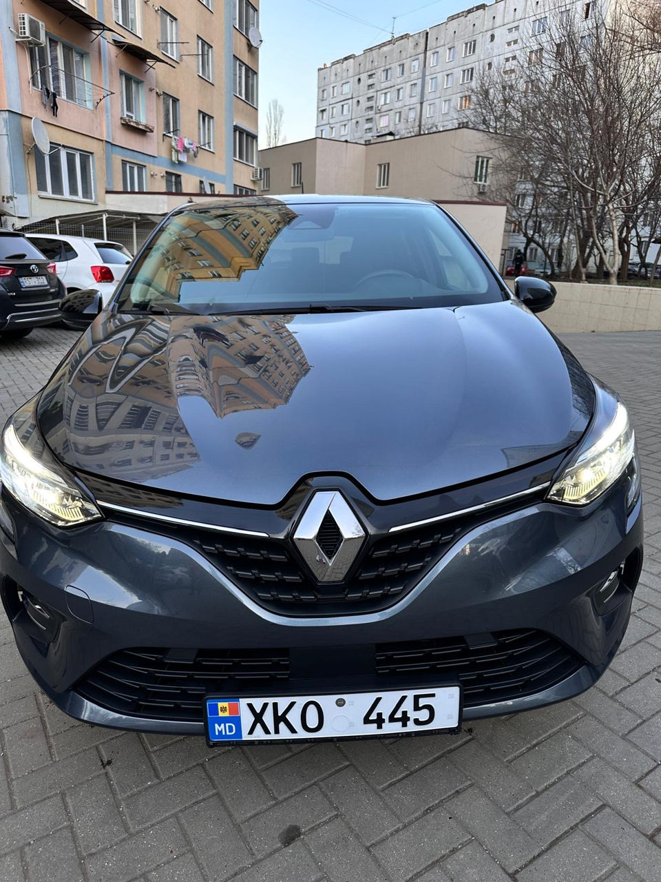 Renault Clio фото 8