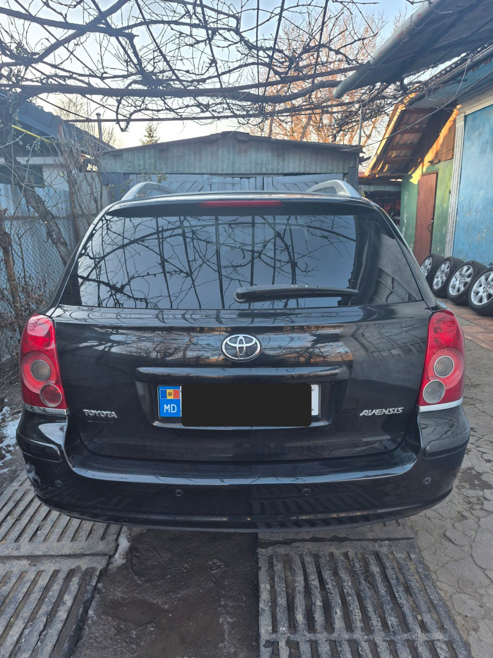 Toyota Avensis foto 5
