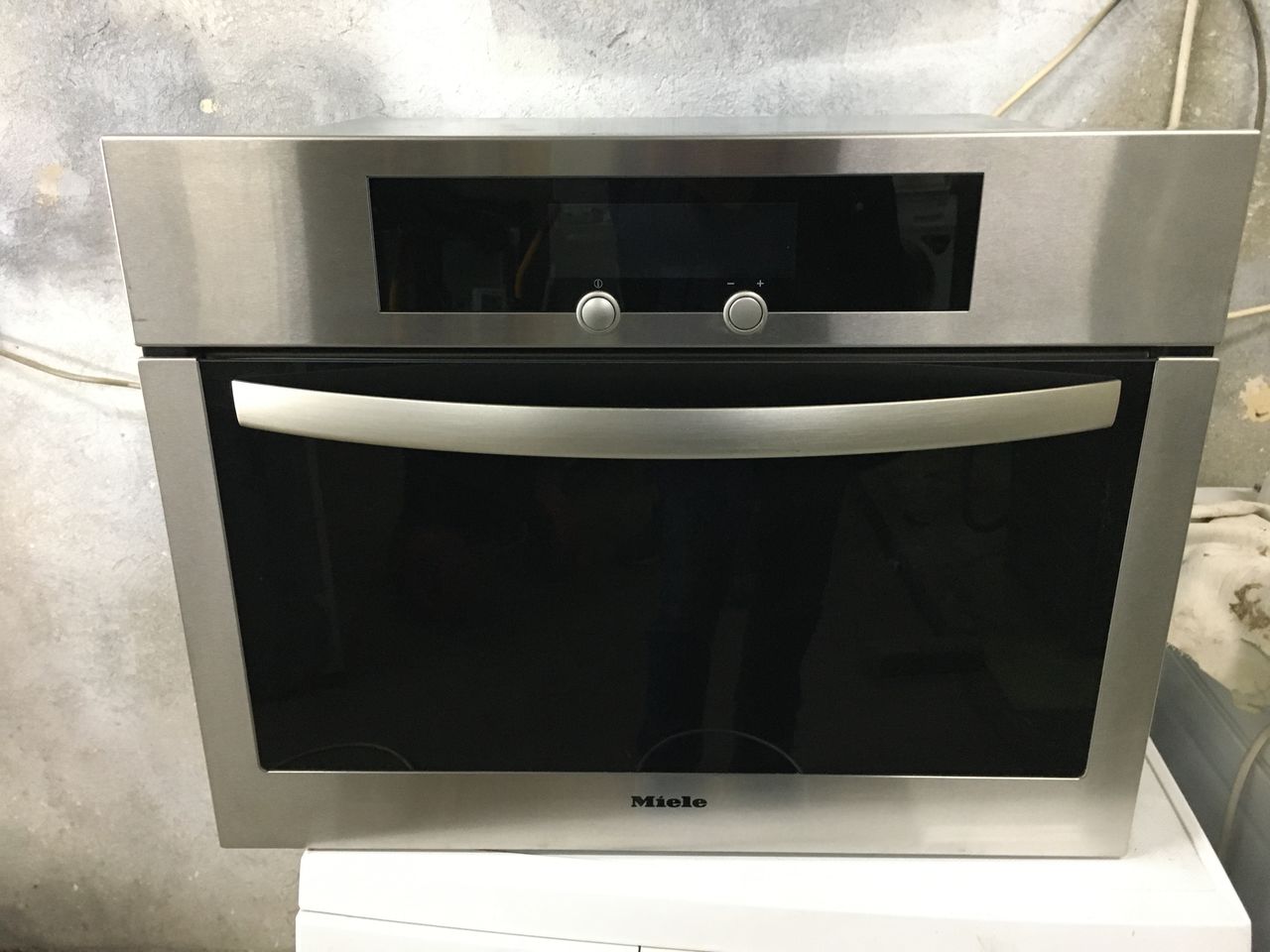 Встраиваемая пароварка Miele DG 4060 из Германии!