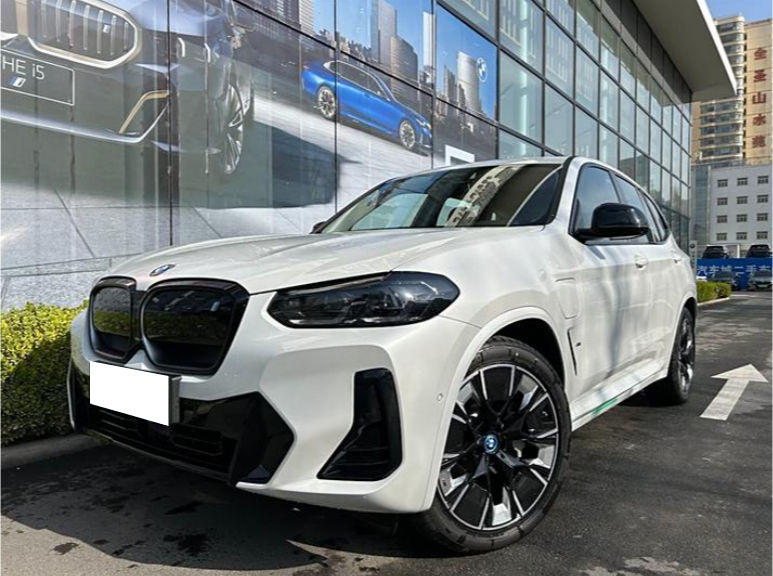 BMW iX3 фото 0