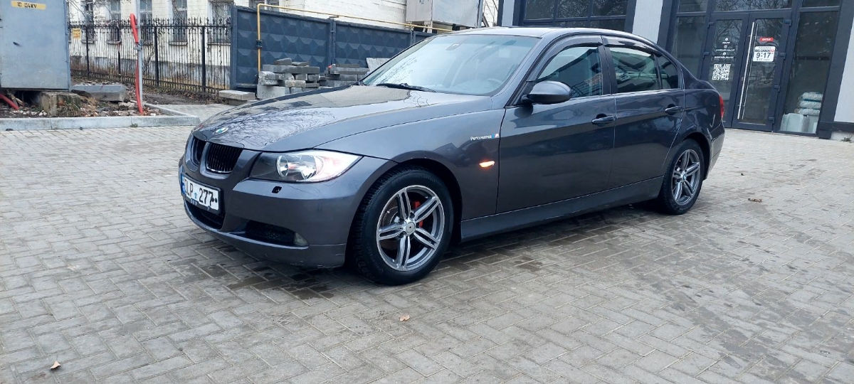 Chirie auto ungheni foto 3