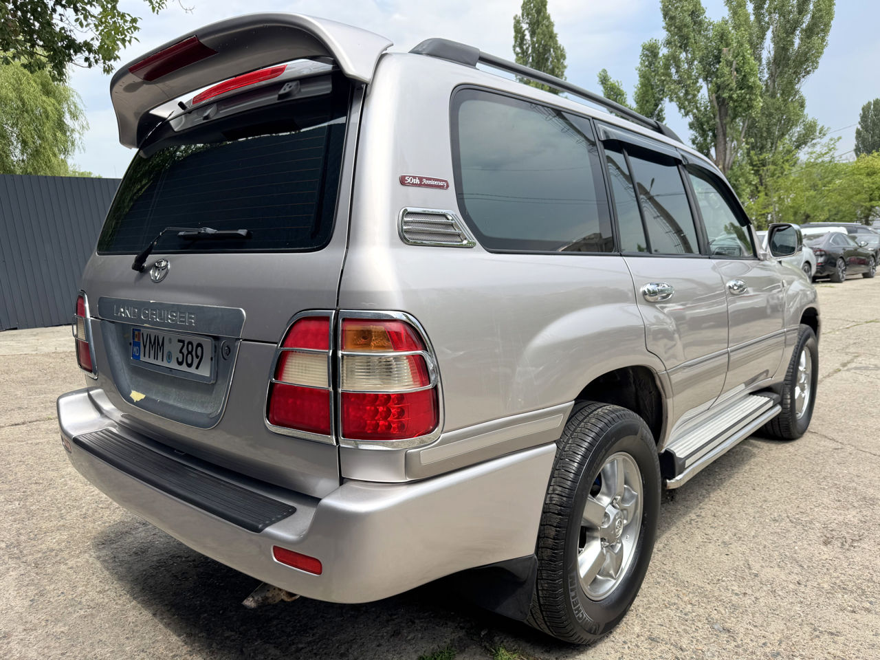Toyota Land Cruiser фото 2