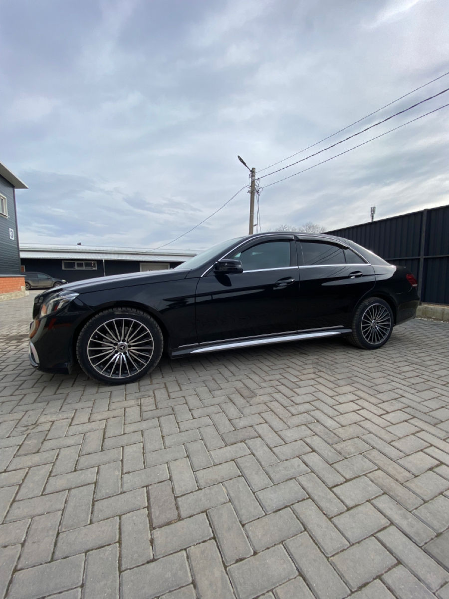 Mercedes E-Class foto 5