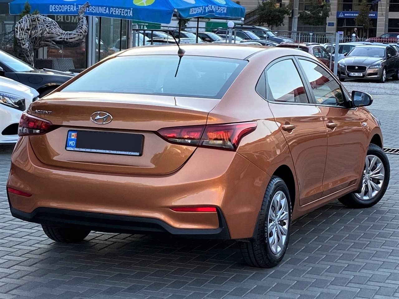 Hyundai Accent foto 4