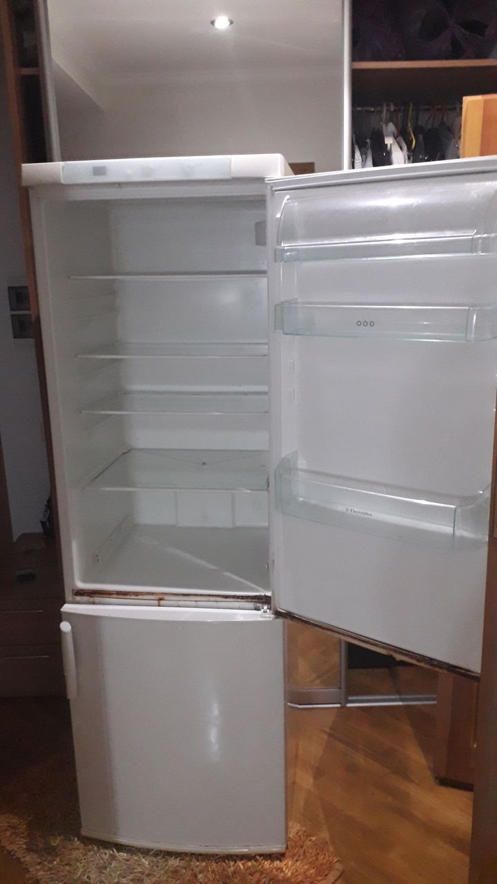 Холодильник Electrolux