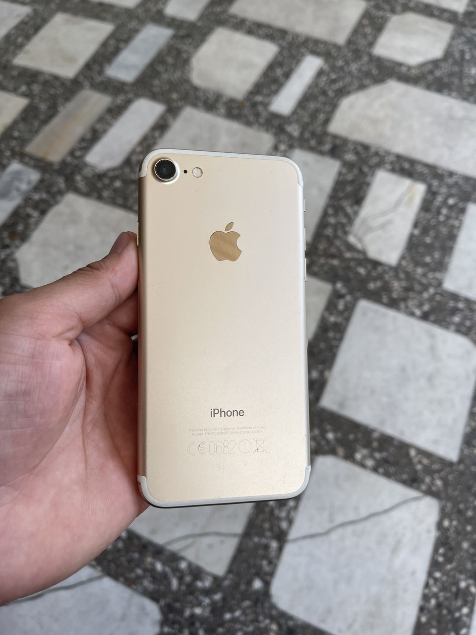 Iphone 7 32gb gold