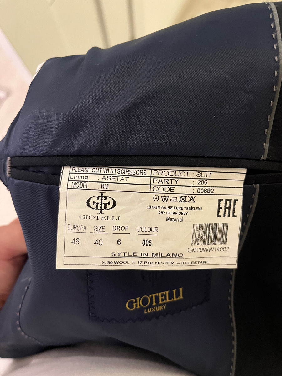 Costum Giotelli foto 4