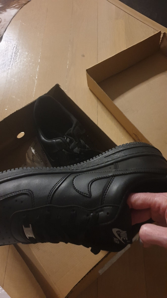 Pantofi negri Nike noi 46 marimea фото 1