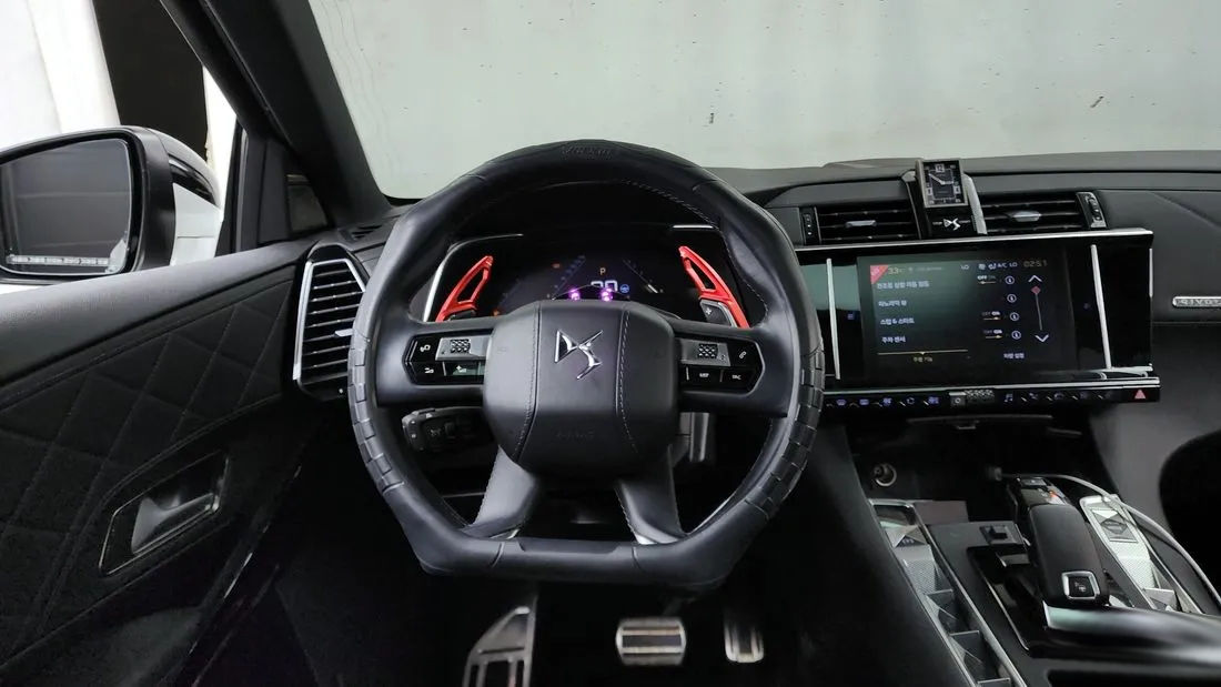 DS Automobiles DS 7 Crossback фото 12