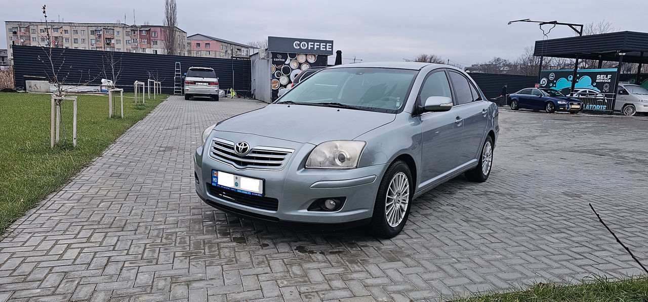 Toyota Avensis 2009 г. с пробегом 320000 км, Газ / Бензин (пропан), 5500 €
