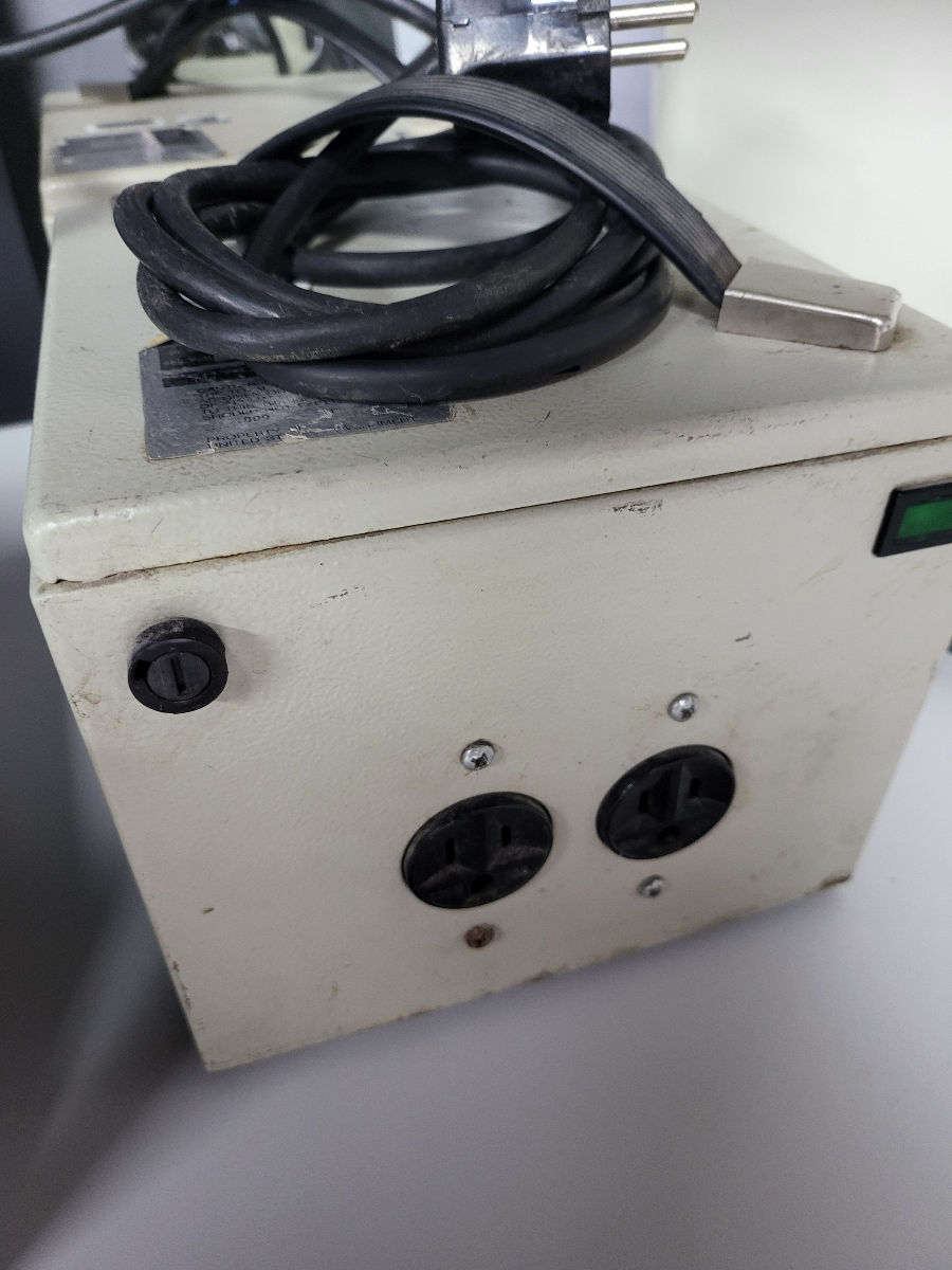 Transformator 220V in 120V - 1000W, 1600W, 2000W foto 4