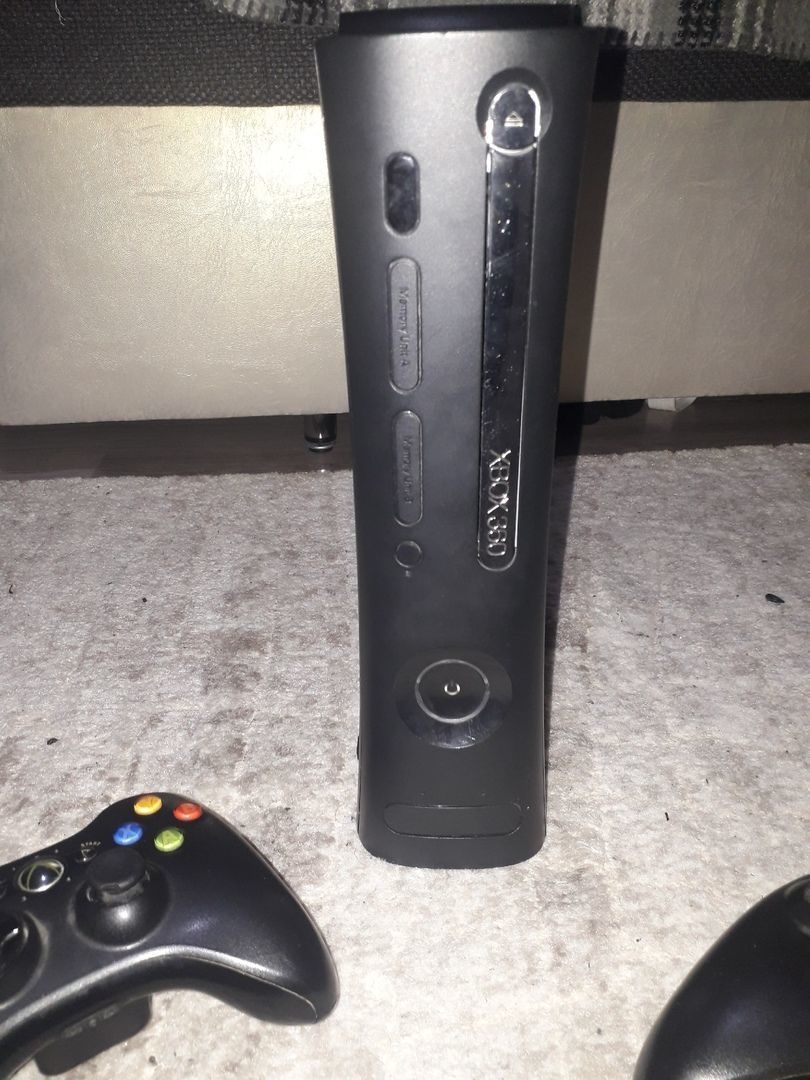 Продам Xbox 360