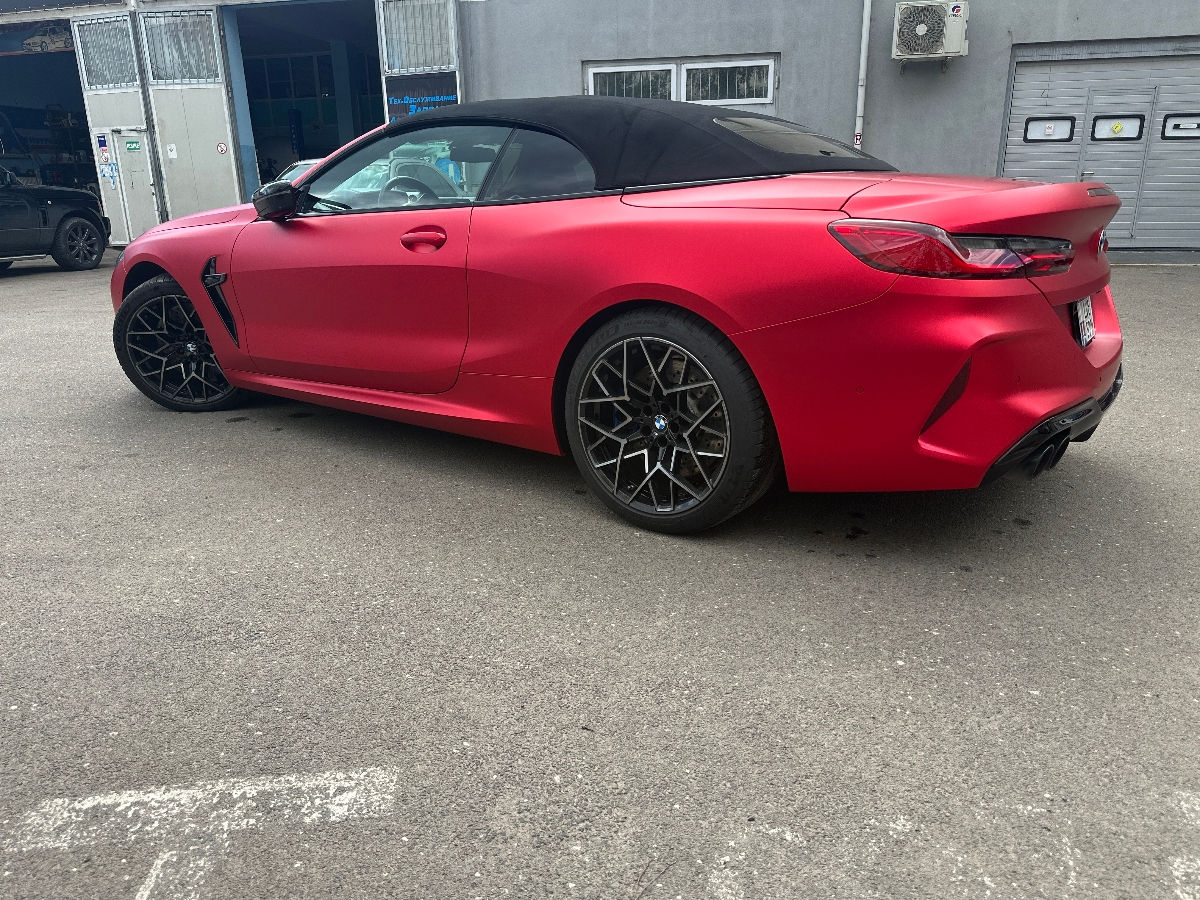 BMW M8 фото 1