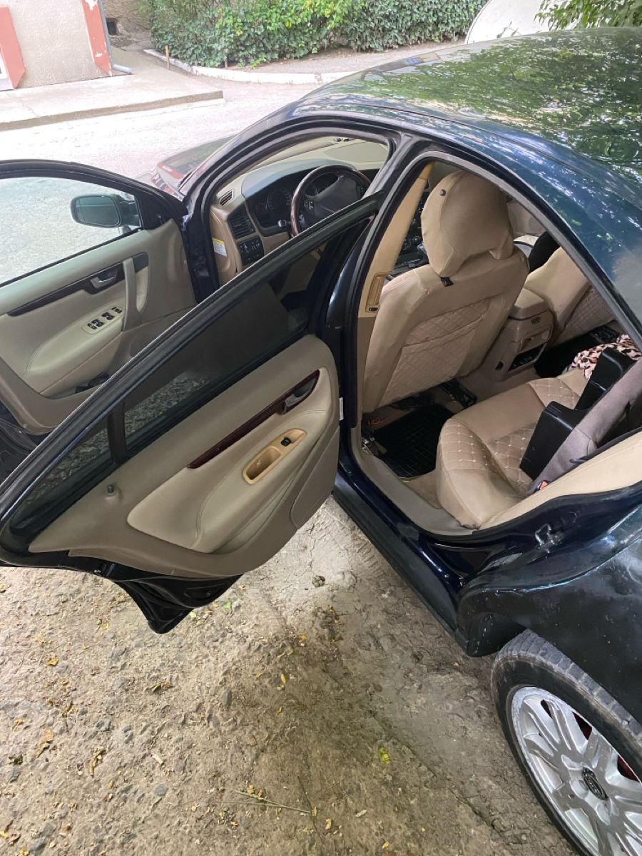 Volvo S60 фото 6