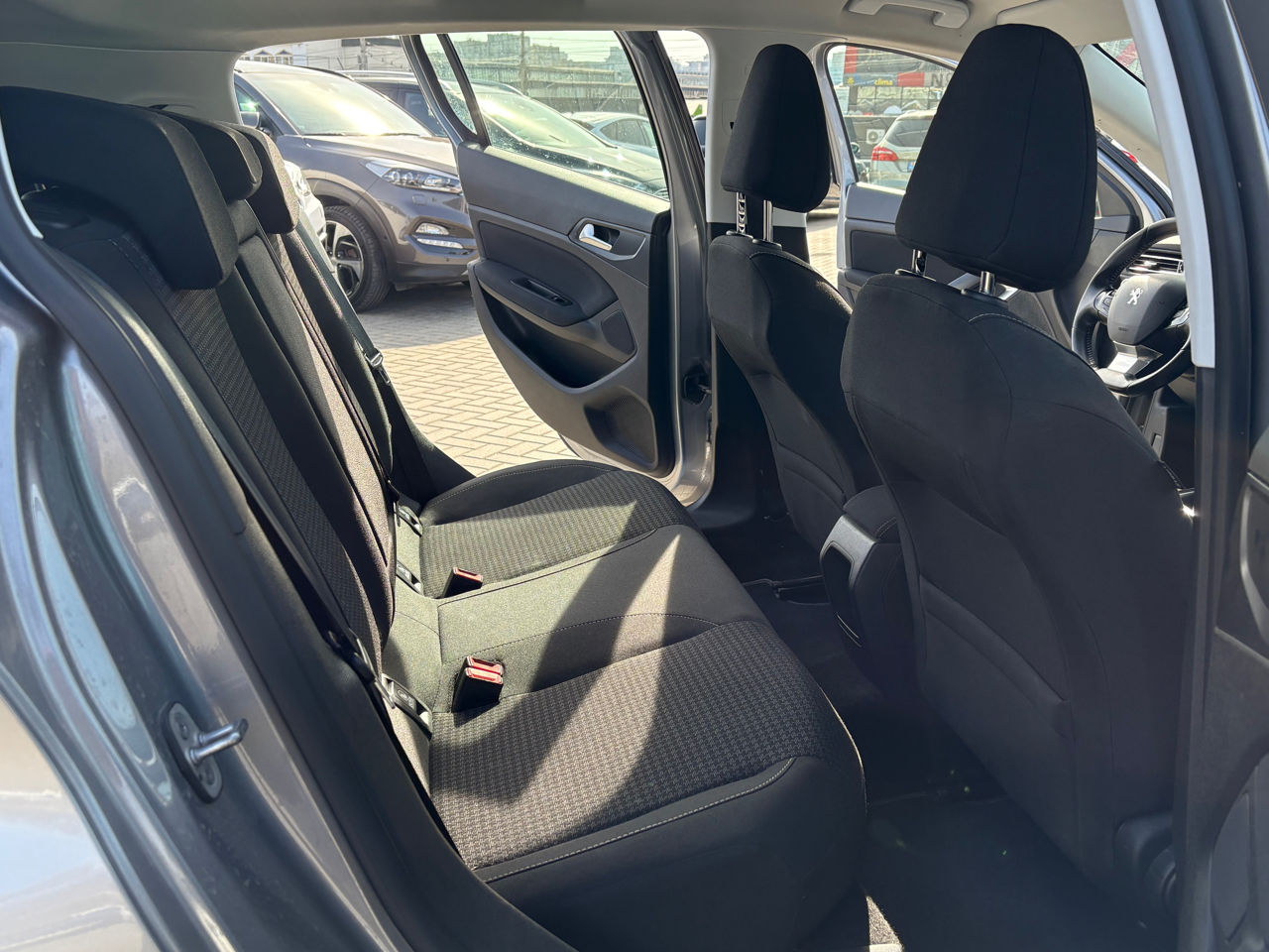 Peugeot 308 foto 15