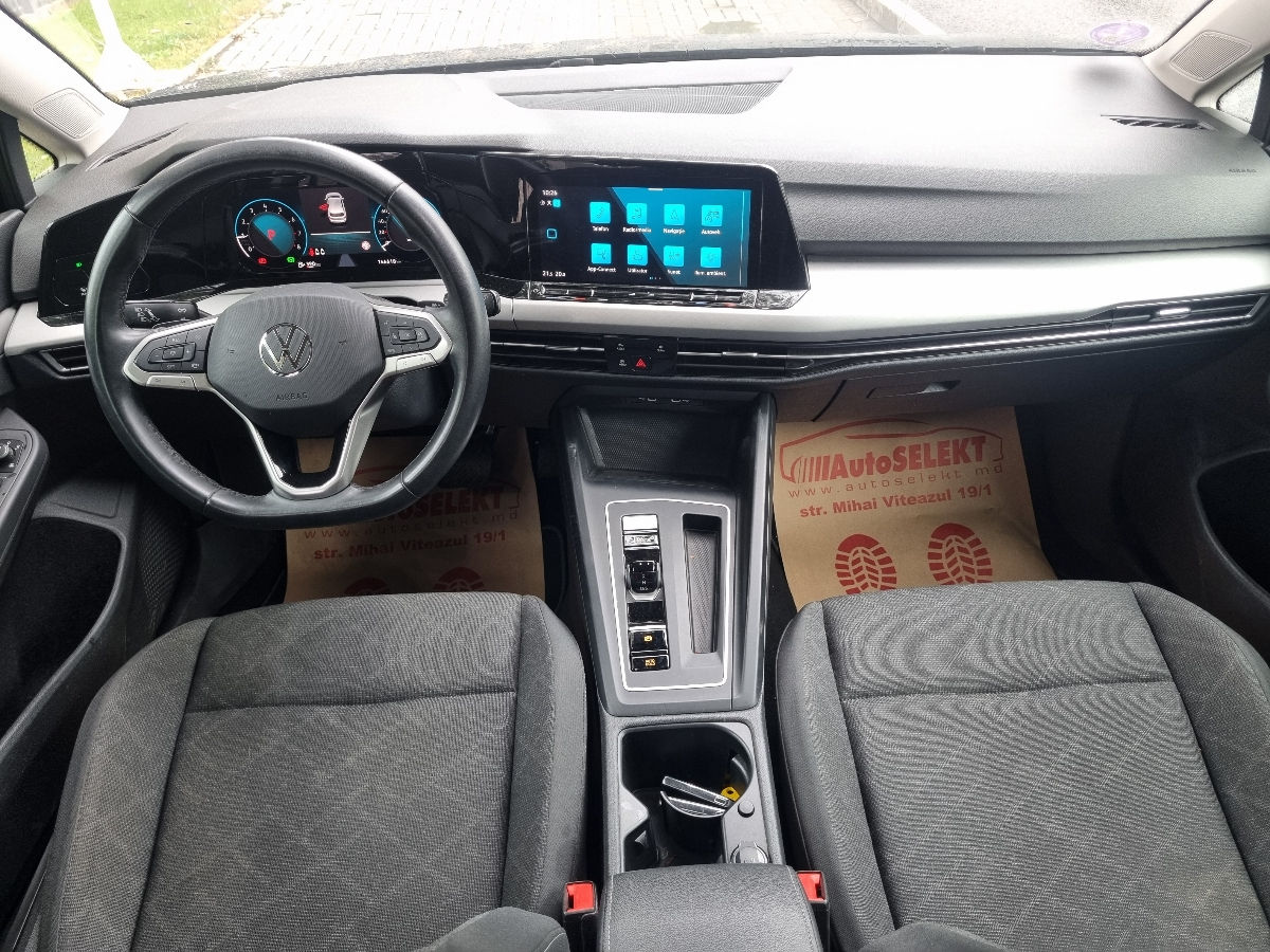 Volkswagen Golf 2023 photo 10
