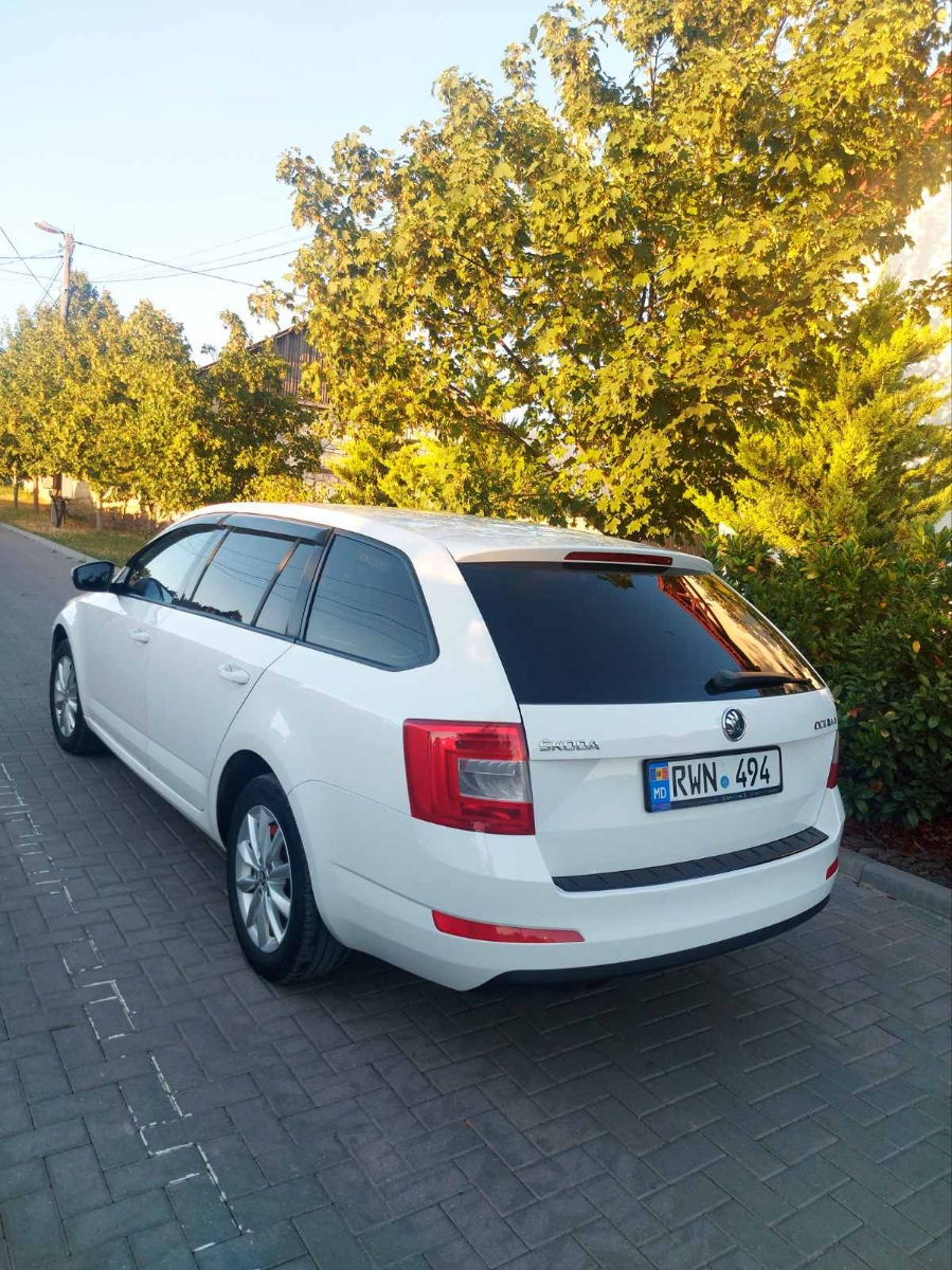 Skoda Octavia foto 3