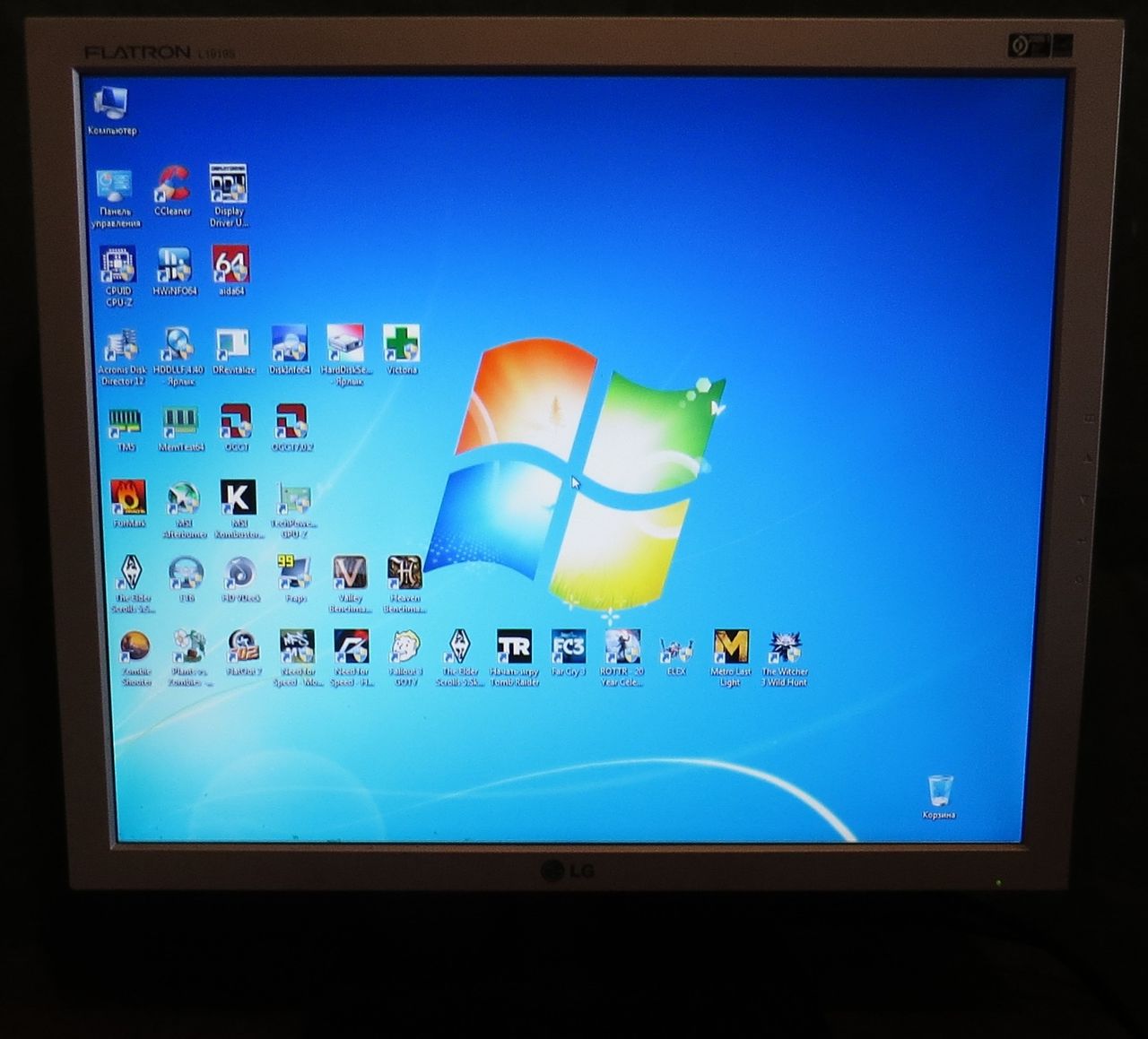 19" LG Flatron L1919S ЖК-монитор, VGA 1280x1024, 75HZ