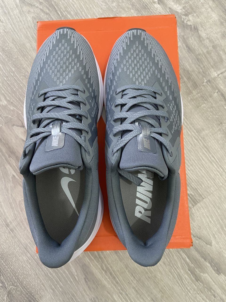 air zoom winflo 6 mens running shoes