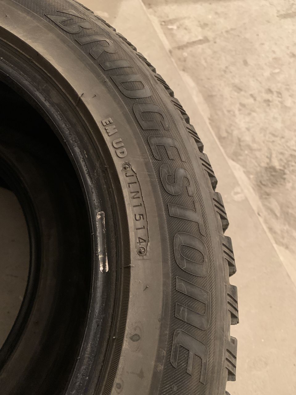 Bridgestone 215 55 R16