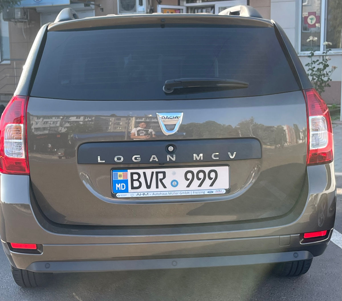 Dacia Logan foto 1