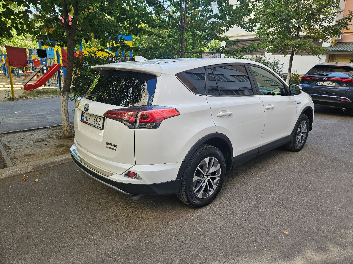 Toyota Rav 4 foto 1