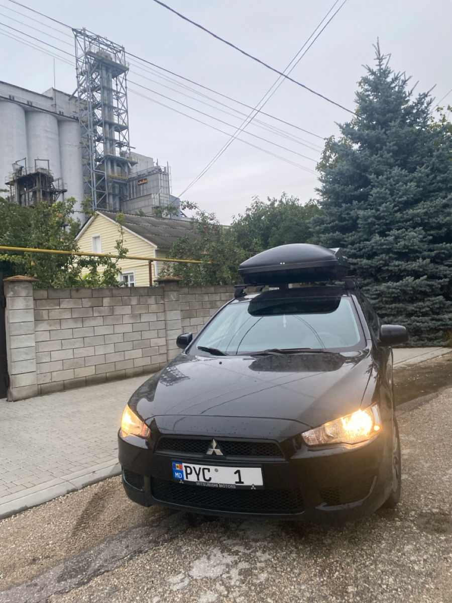 Mitsubishi Lancer foto 0