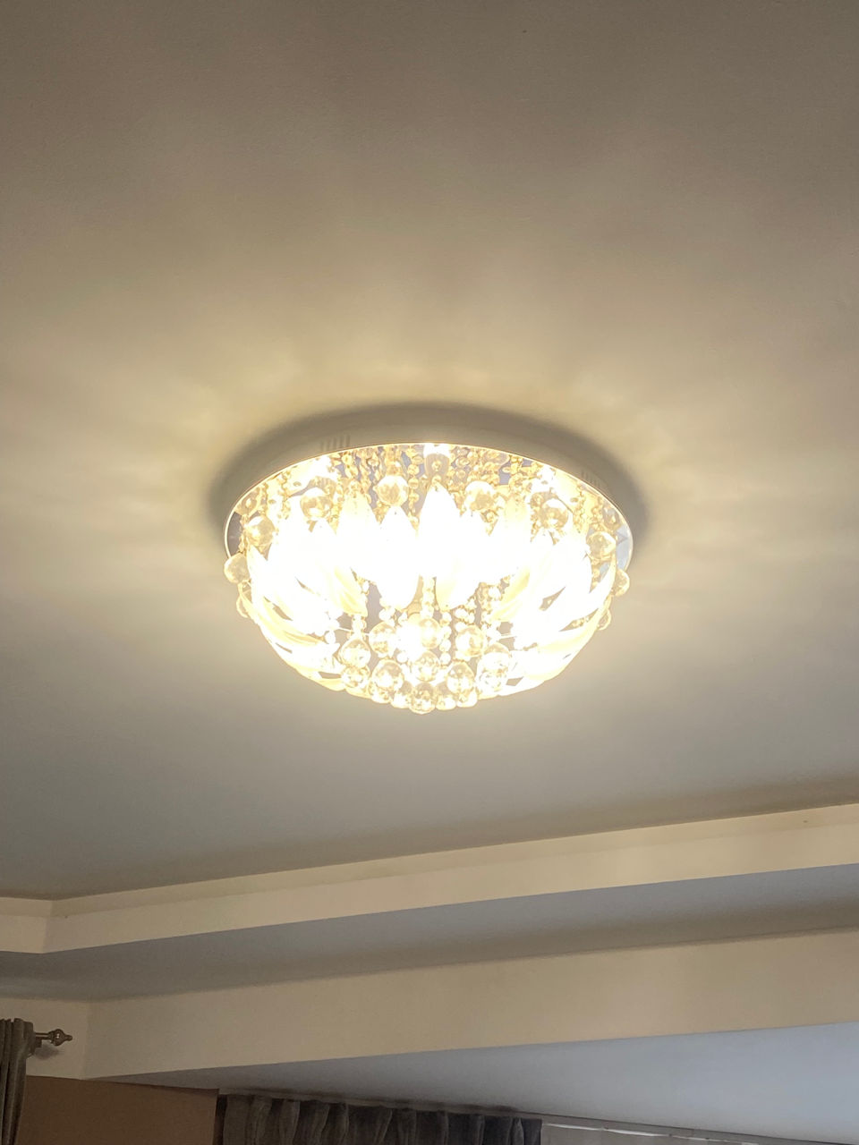 Vind lustre dormitor ,living  foto 1