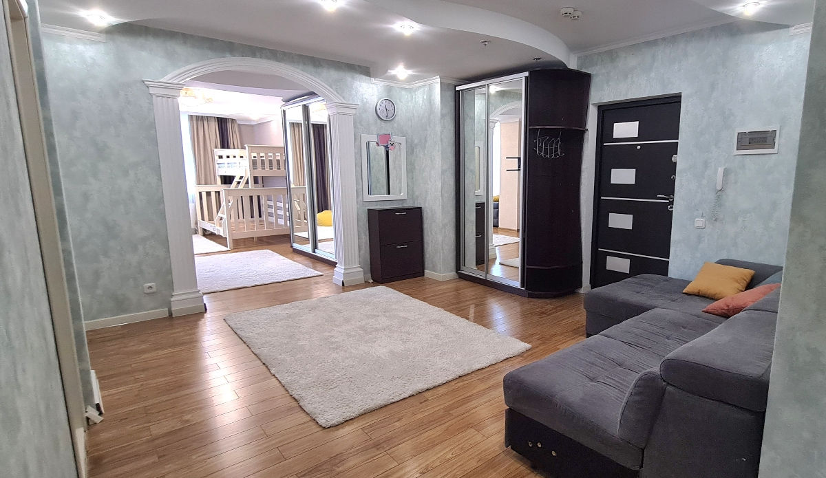 Apartament cu 3 camere, 94 m², Botanica, Chișinău foto 3