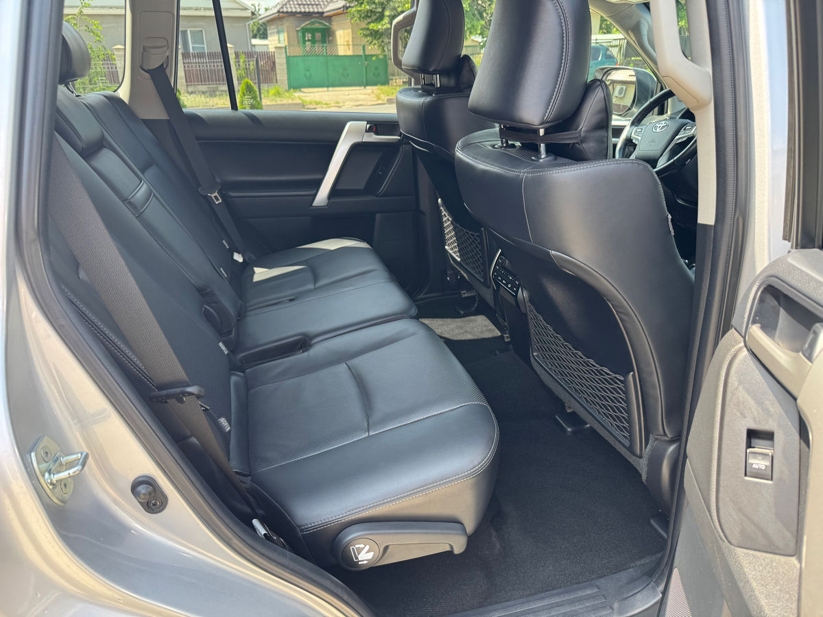 Toyota Land Cruiser Prado фото 5