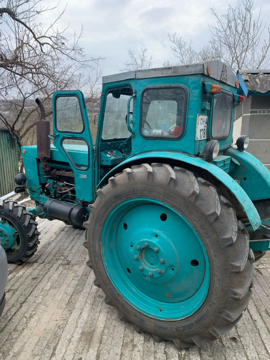 Tractor t 40am