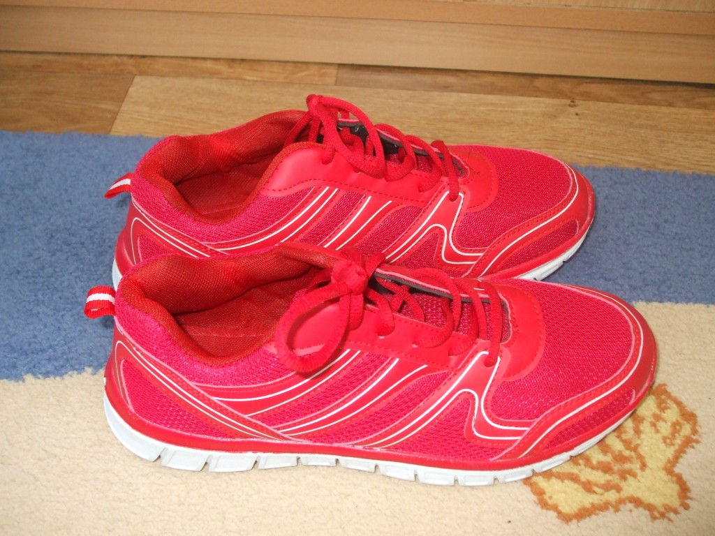 Adidasi rosii R42 foto 3