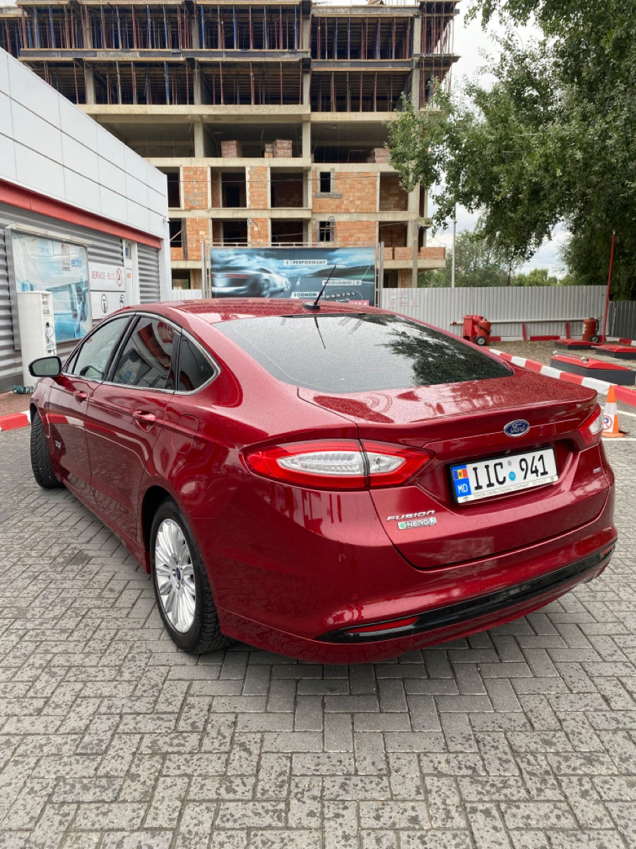 Ford Fusion foto 5