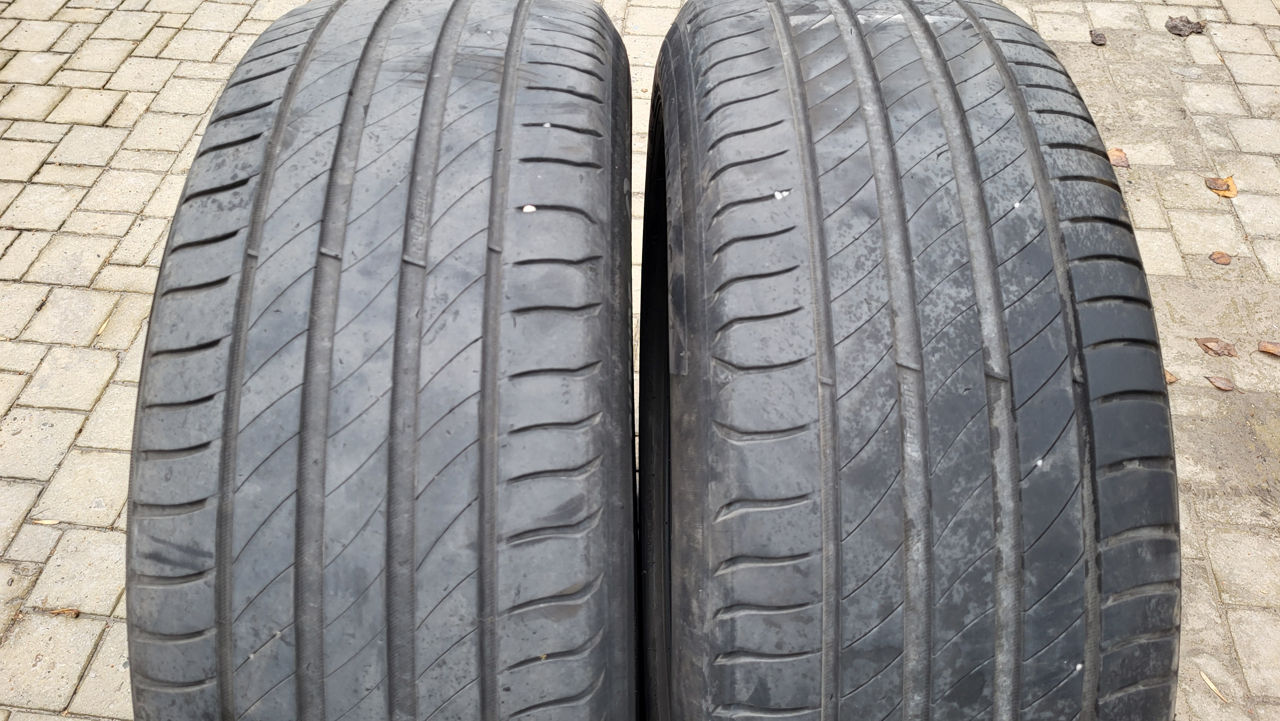 R17 215/60 Michelin foto 0