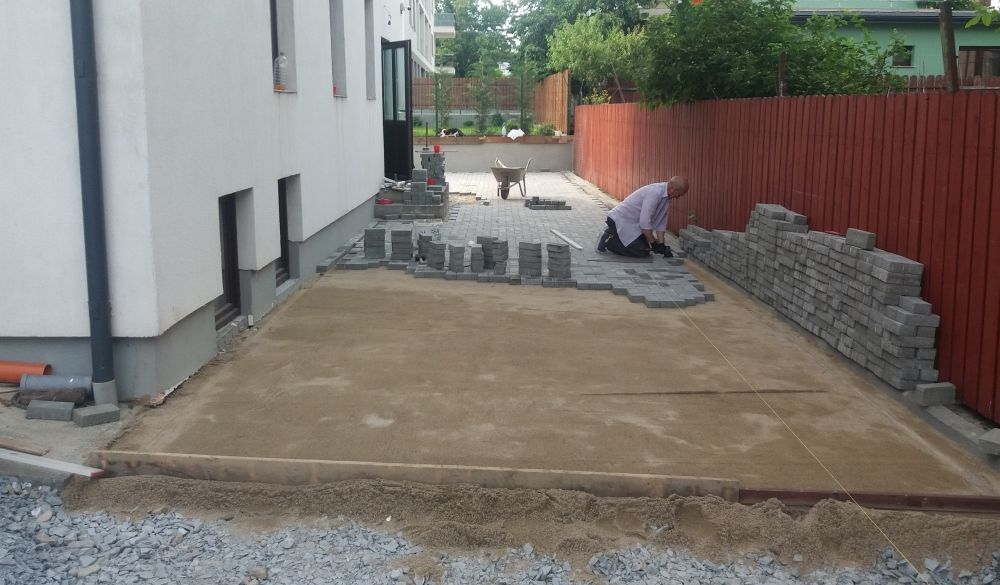 Требуется бригада по укладке тротуарной плитки и бордюров